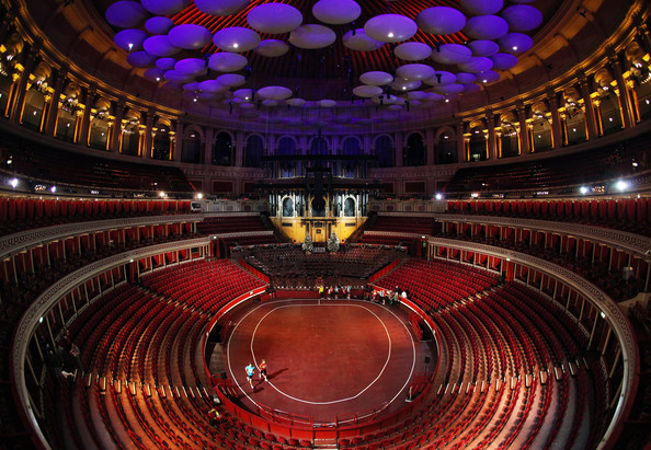 Conheça o "Royal Albert Hall", em Londres, onde Jorge e Mateus gravam o próximo DVD