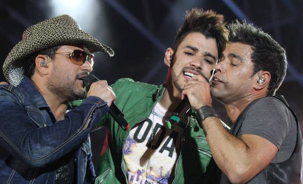 Zezé, Luciano e Gusttavo Lima juntos no palco. Veja como foi